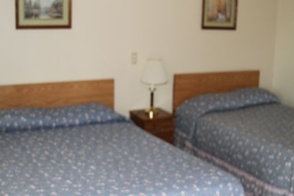 BADLANDS BUDGET HOS (Interior)